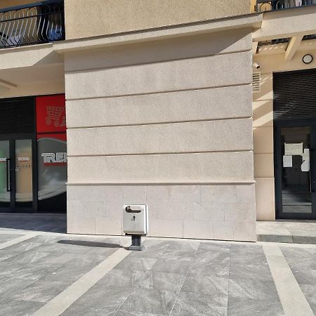 Fantastic New Centre Apartment Podgorica Buitenkant foto