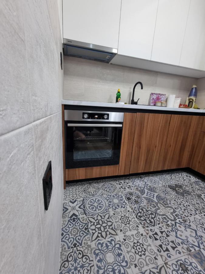 Fantastic New Centre Apartment Podgorica Buitenkant foto