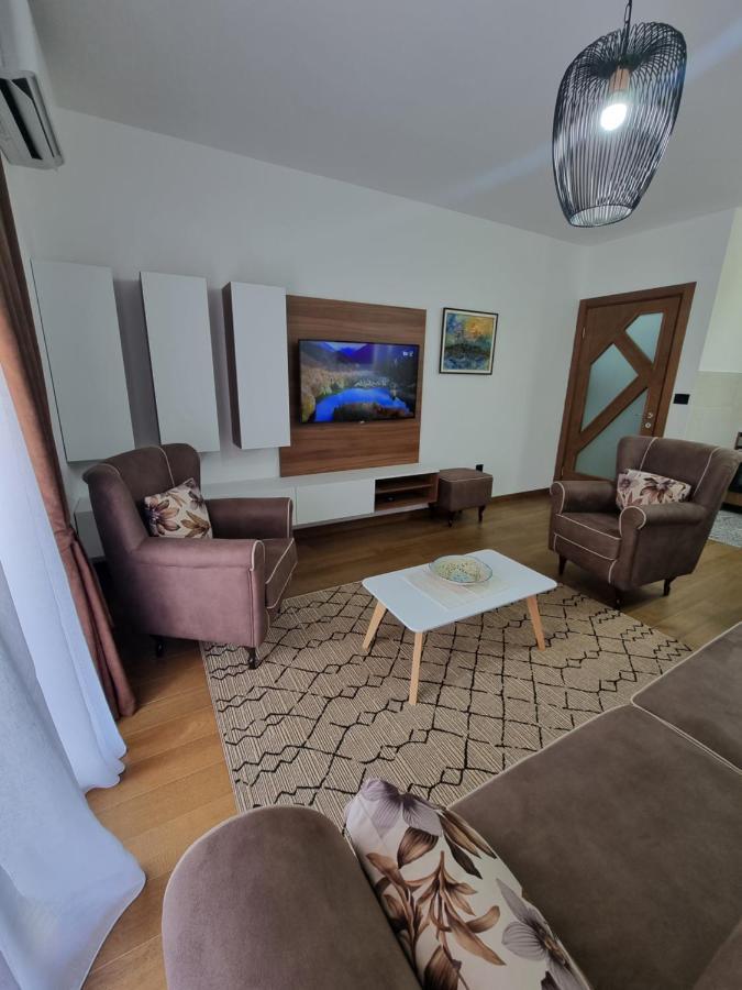 Fantastic New Centre Apartment Podgorica Buitenkant foto